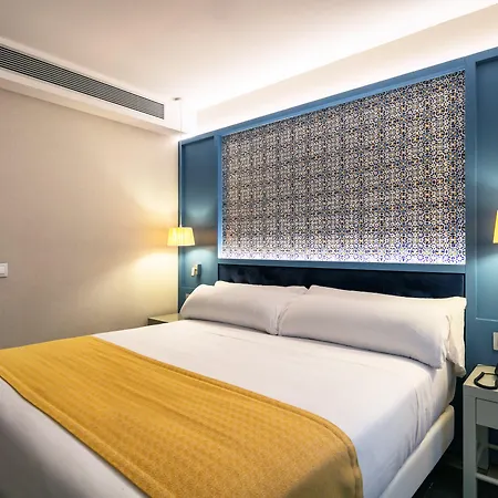 Catalonia Hotel 4*